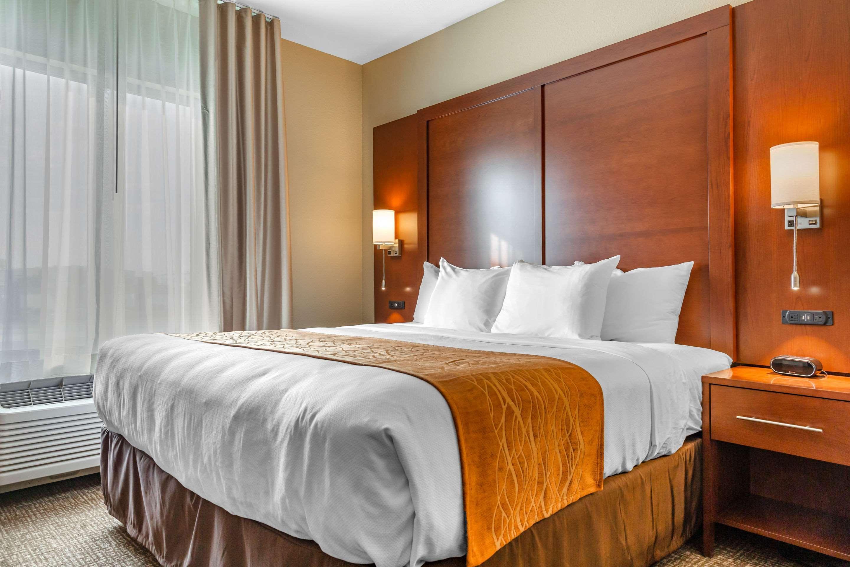 Comfort Inn & Suites Boise Airport Ngoại thất bức ảnh