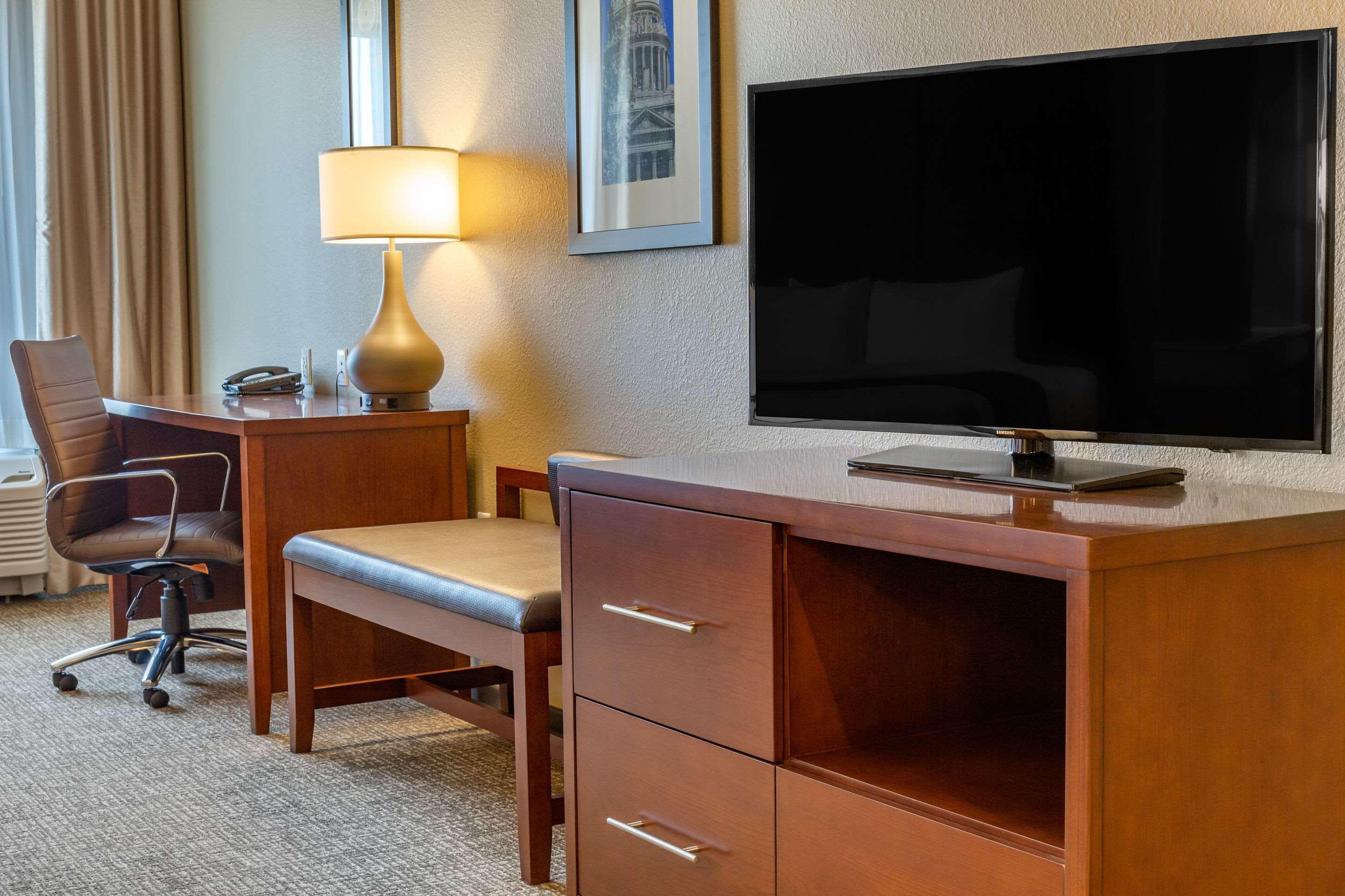 Comfort Inn & Suites Boise Airport Ngoại thất bức ảnh