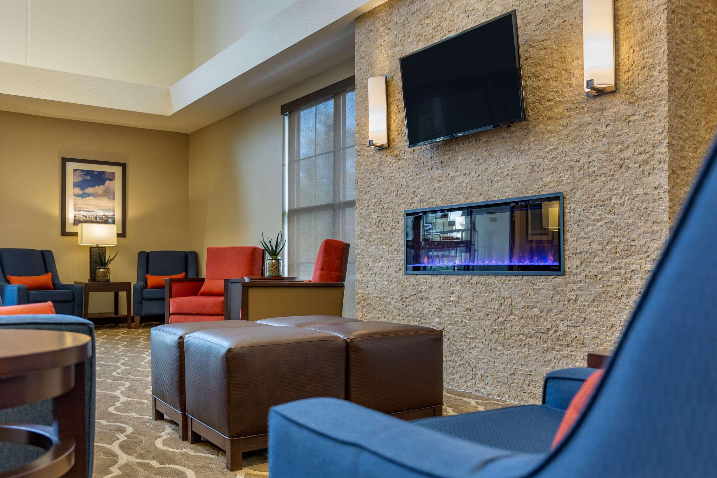 Comfort Inn & Suites Boise Airport Ngoại thất bức ảnh